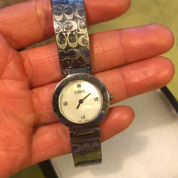 coach watch - Picture 4 of 6